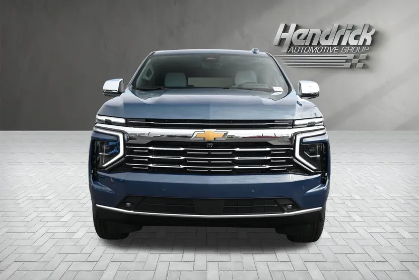 2025 Chevrolet Suburban Premier photo 1