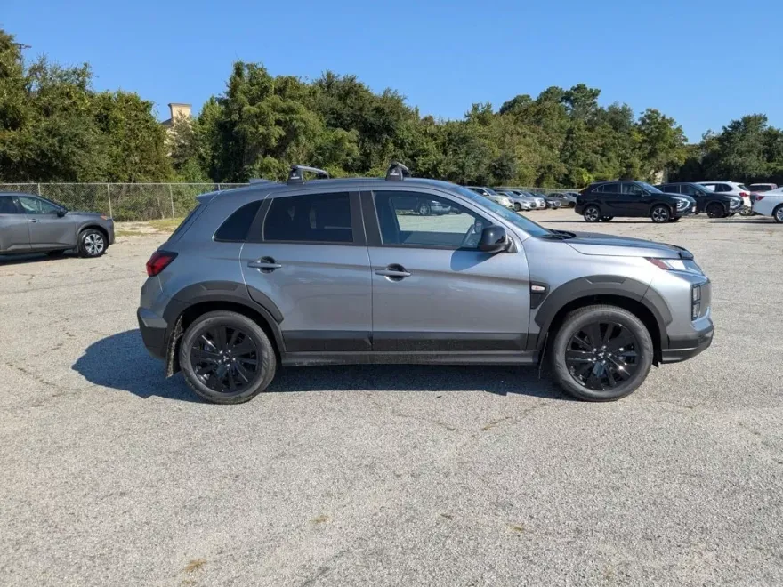 2025 Mitsubishi Outlander Sport ES SE LE photo 1
