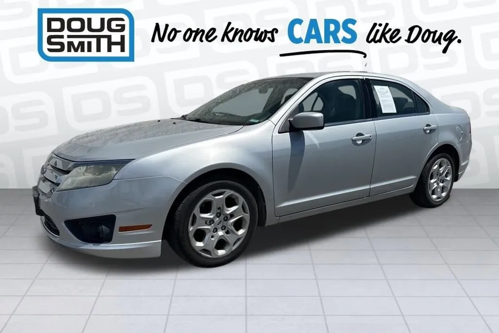 2010 Ford Fusion SE photo 1