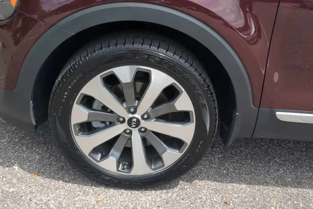 2020 Kia Telluride EX photo 1