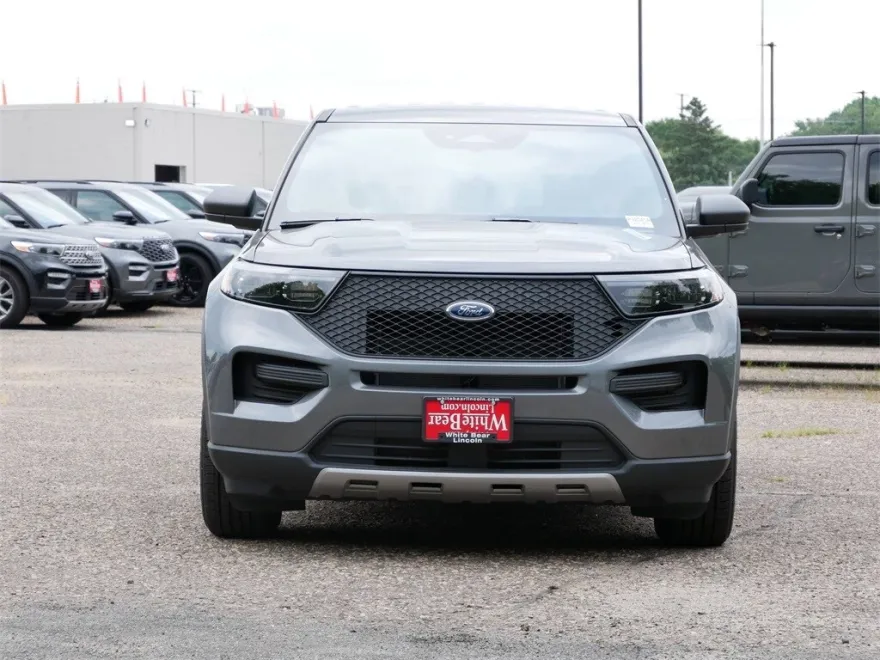 2025 Ford Explorer photo 1