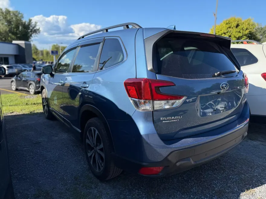 2023 Subaru Forester Limited photo 1