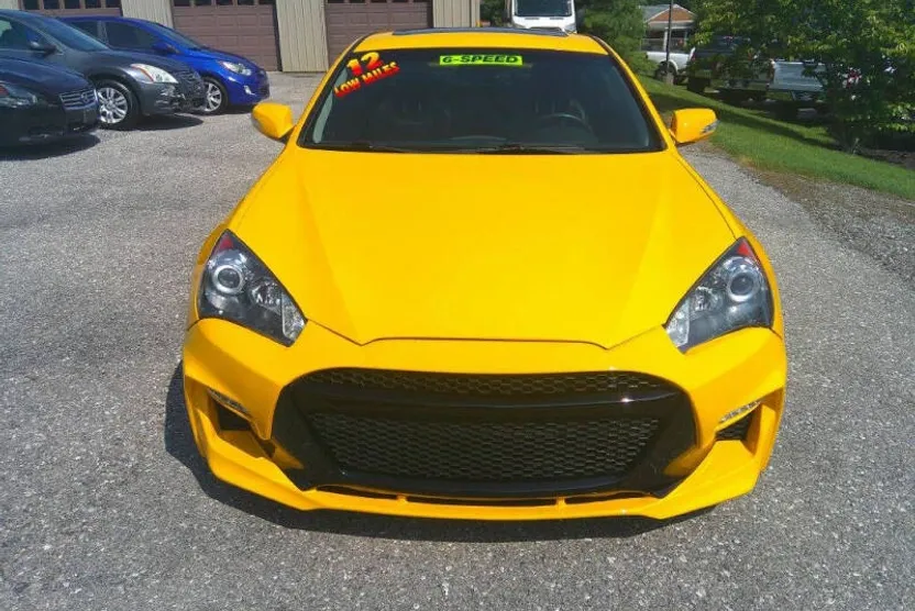 2012 Hyundai Genesis Coupe 3.8 Track photo 1