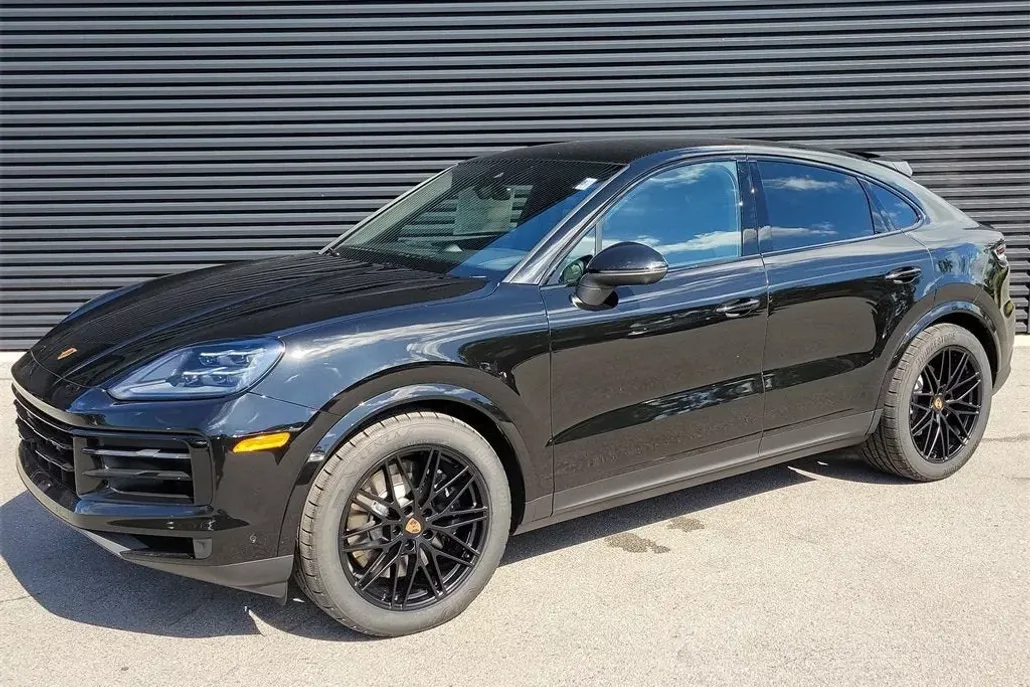 2026 Porsche Cayenne Coupe S photo 1