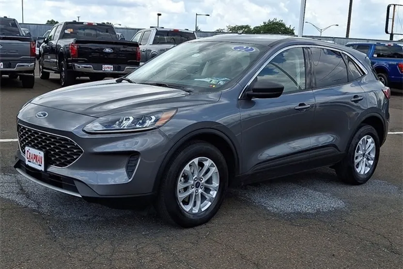2022 Ford Escape SE photo 1
