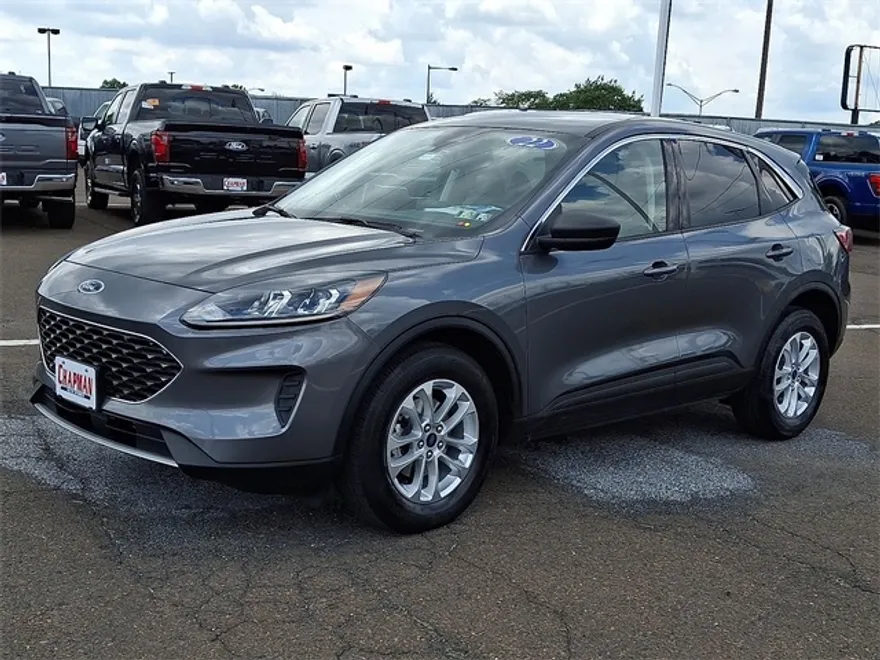 2022 Ford Escape SE photo 1