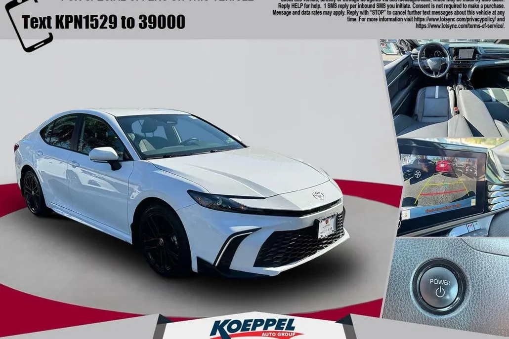 2025 Toyota Camry SE photo 1