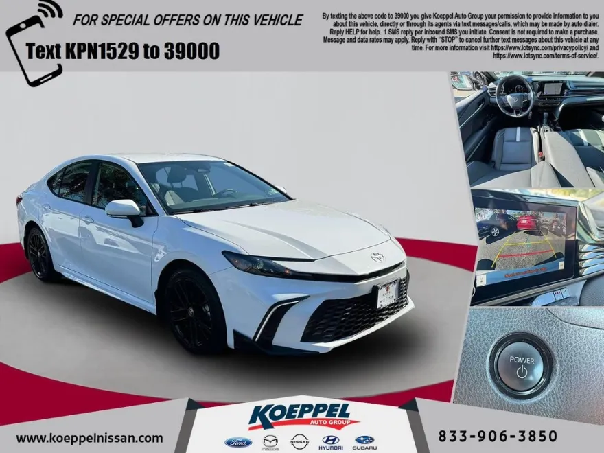 2025 Toyota Camry SE photo 1
