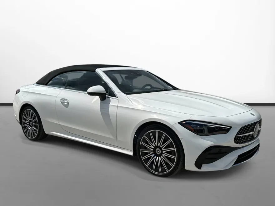 2025 Mercedes Benz CLE 450 4MATIC photo 1
