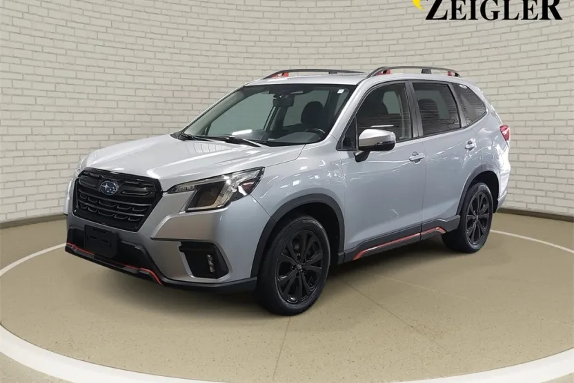 2023 Subaru Forester Sport photo 1