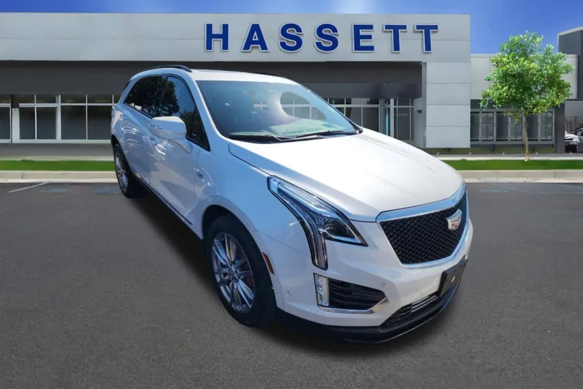 2022 Cadillac XT5 Sport photo 1