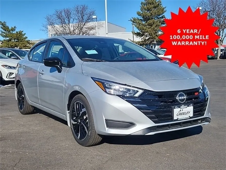 2025 Nissan Versa 1.6 SR photo 1