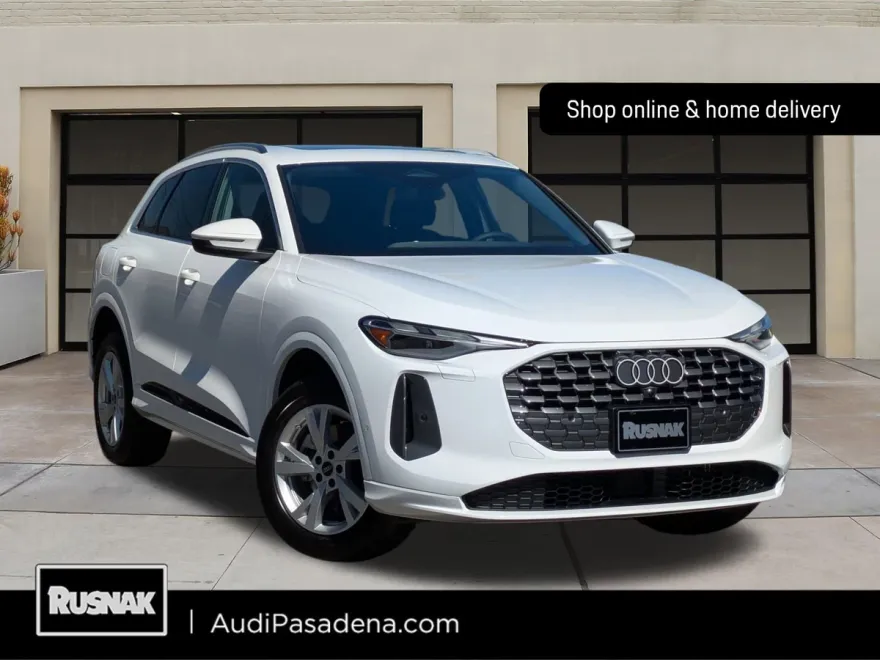 2025 Audi Q5 Premium photo 1