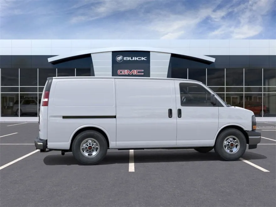 2025 Gmc Savana Cargo 3500 photo 1