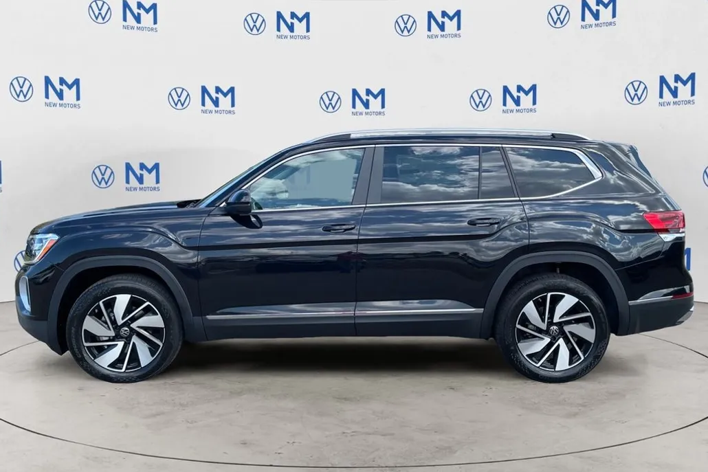 2026 Volkswagen Atlas SEL photo 1