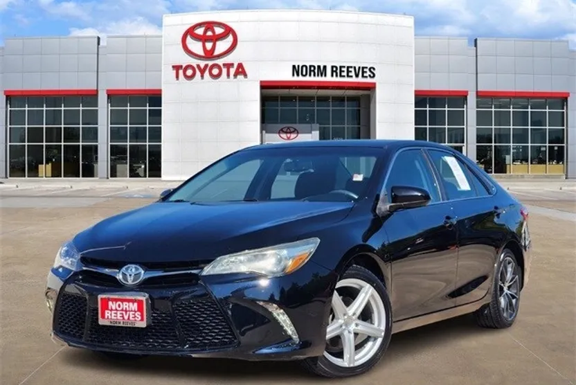 2015 Toyota Camry XSE photo 1