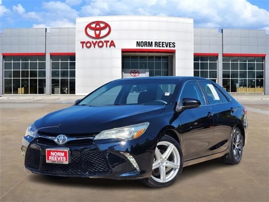 2015 Toyota Camry XSE photo 1