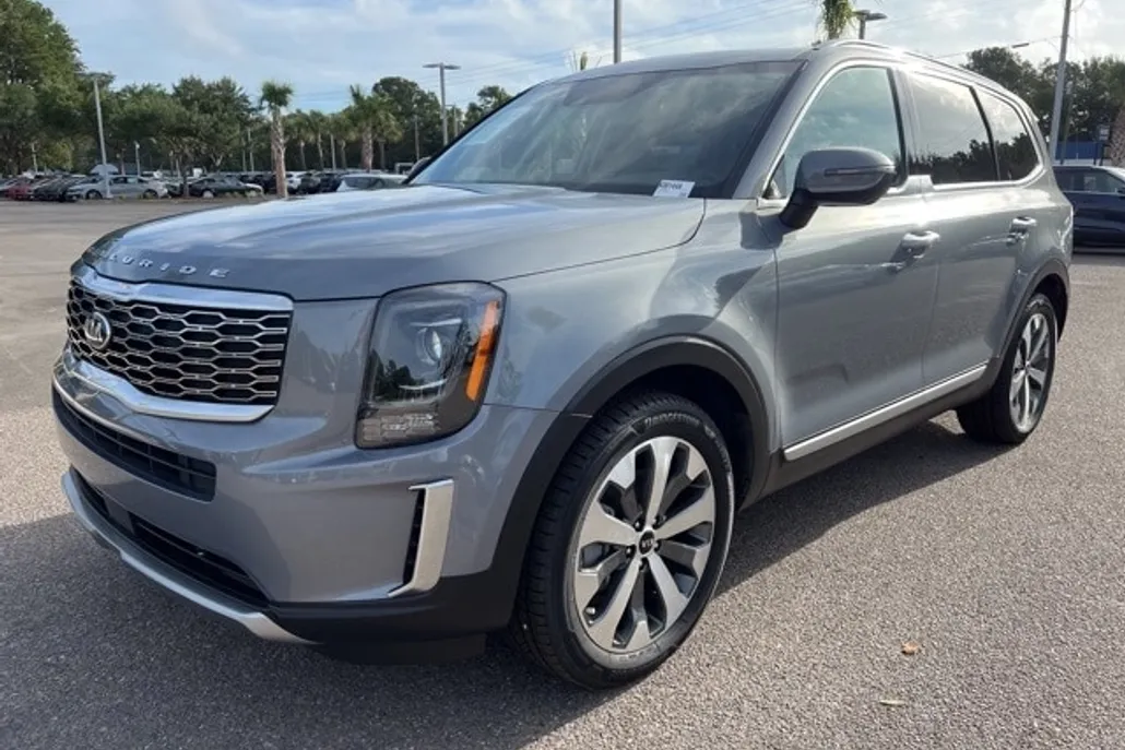 2020 Kia Telluride S photo 1