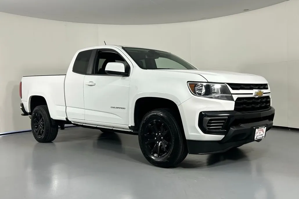 2022 Chevrolet Colorado LT photo 1