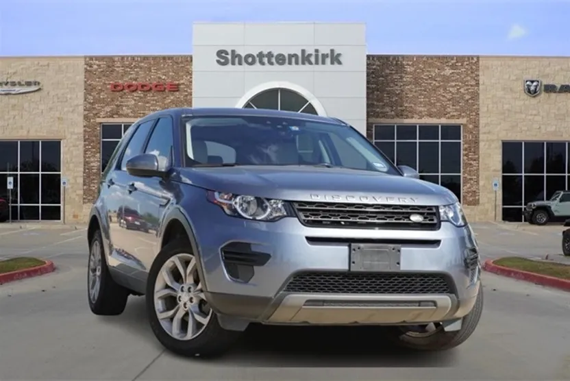 2018 Land Rover Discovery Sport SE photo 1