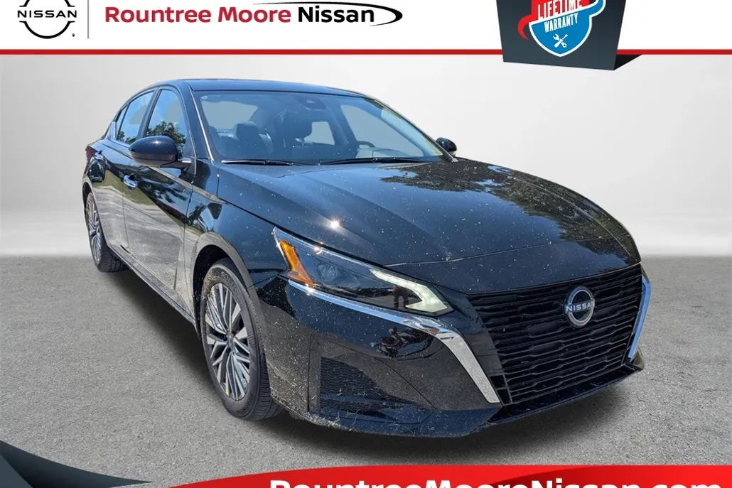 2025 Nissan Altima 2.5 SV photo 1