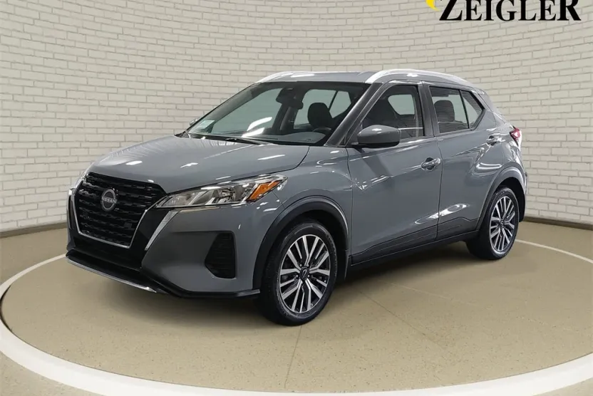 2024 Nissan Kicks SV photo 1