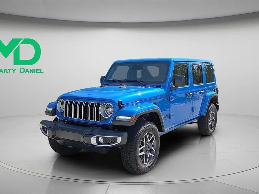2025 Jeep Wrangler Sahara photo 1