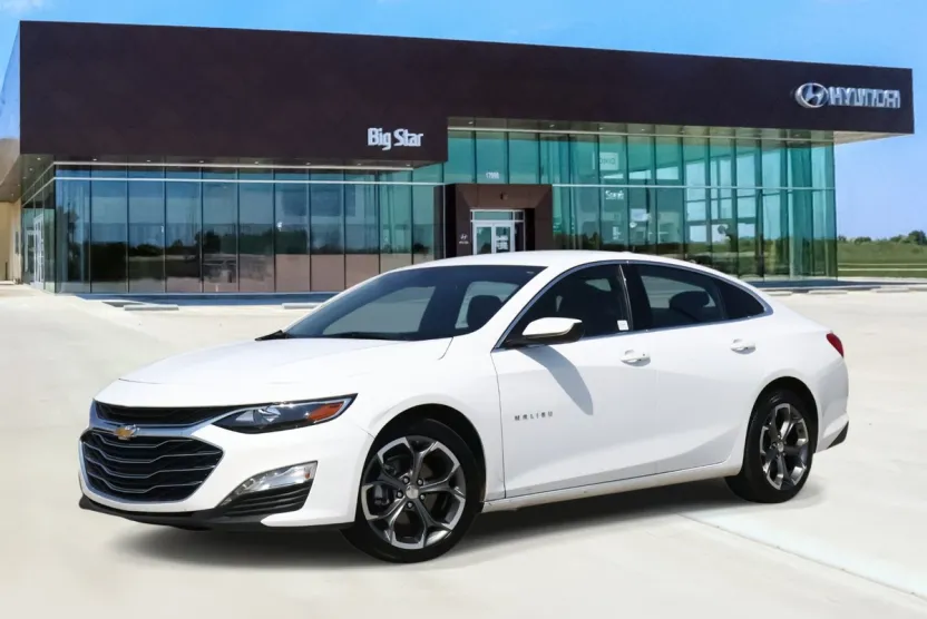2024 Chevrolet Malibu 1LT photo 1