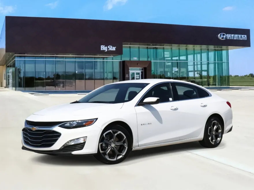2024 Chevrolet Malibu 1LT photo 1