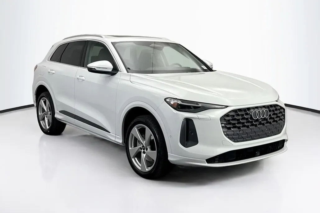 2025 Audi Q5 2.0T Premium Plus photo 1