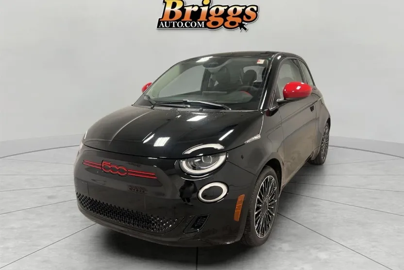 2024 Fiat 500e photo 1