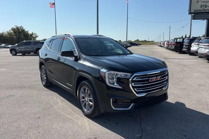 2023 Gmc Terrain SLT photo 1