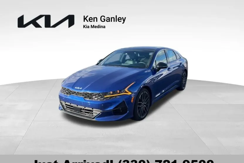 2023 Kia K5 GT photo 1