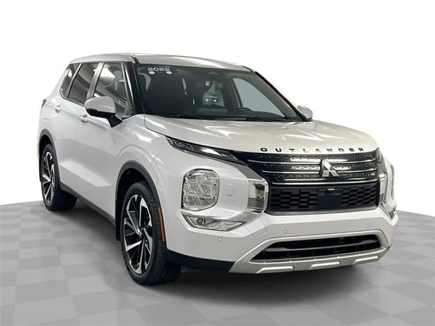 2022 Mitsubishi Outlander Black Edition LE SEL GT photo 1
