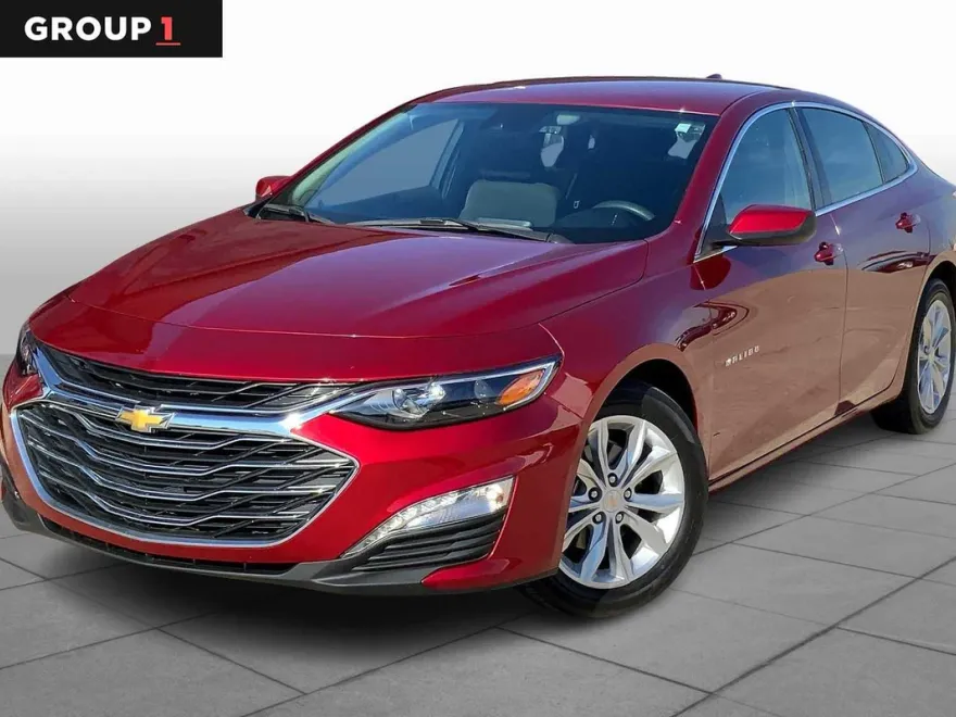 2024 Chevrolet Malibu 1LT photo 1