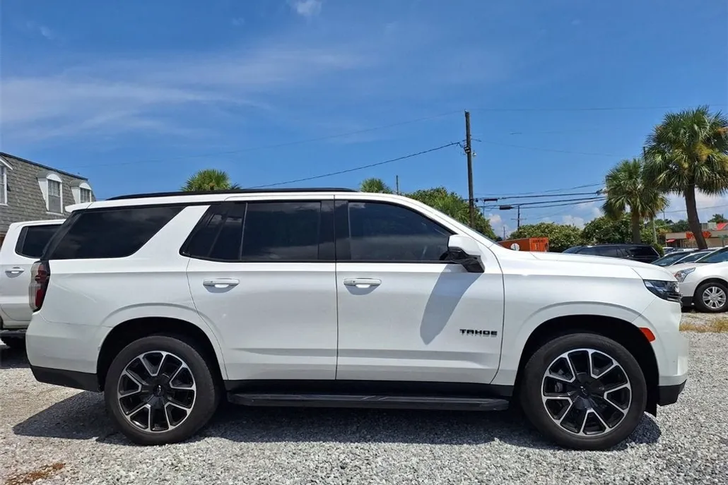 2022 Chevrolet Tahoe RST photo 1