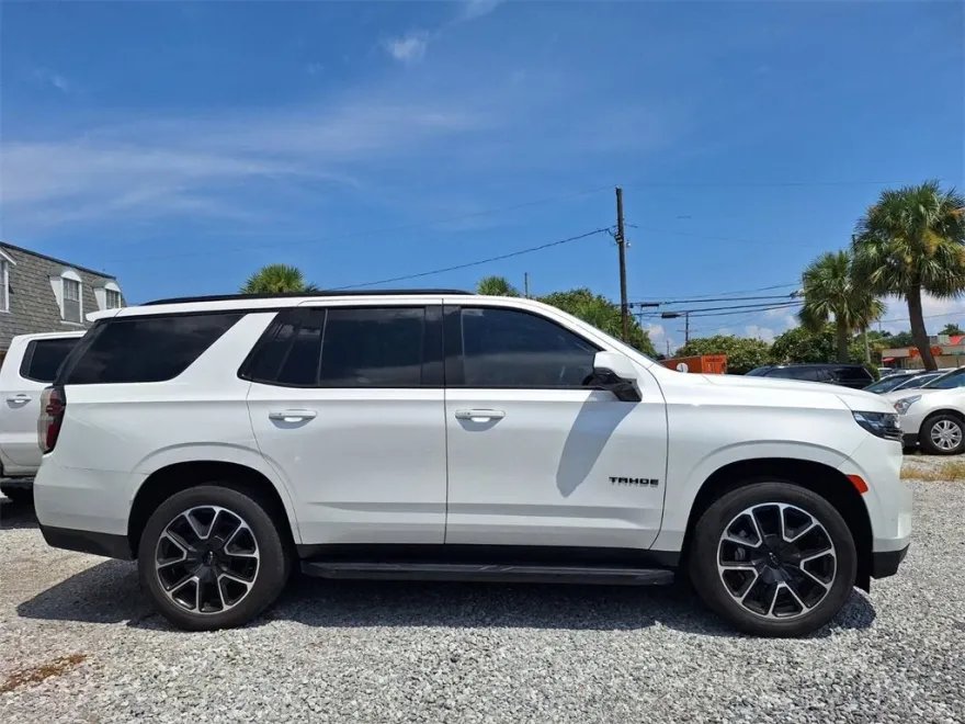2022 Chevrolet Tahoe RST photo 1