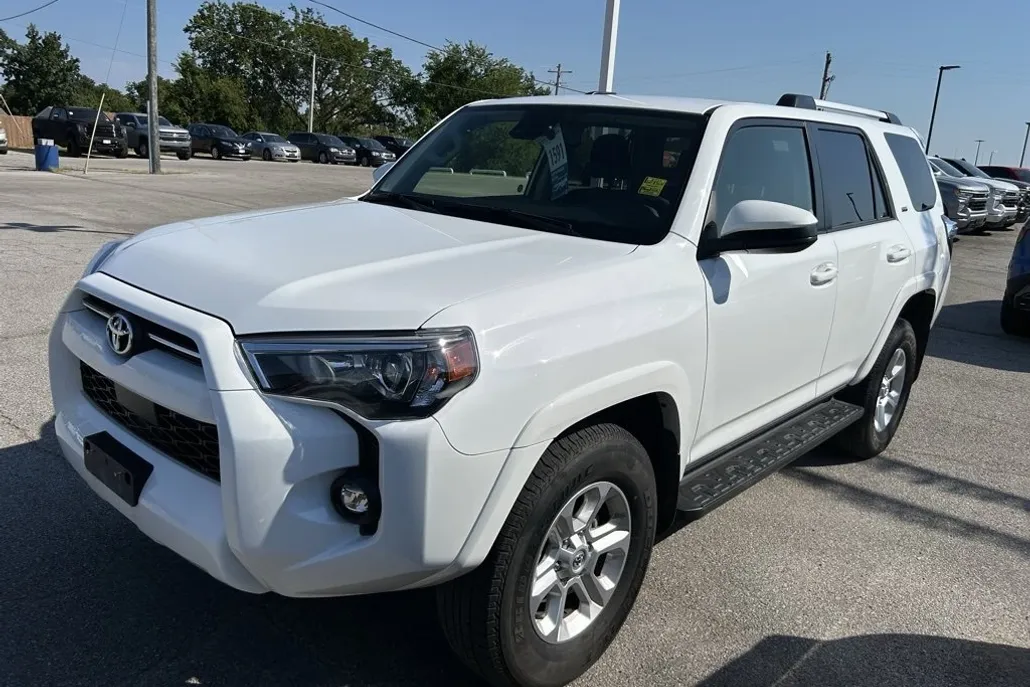 2024 Toyota 4Runner SR5 photo 1