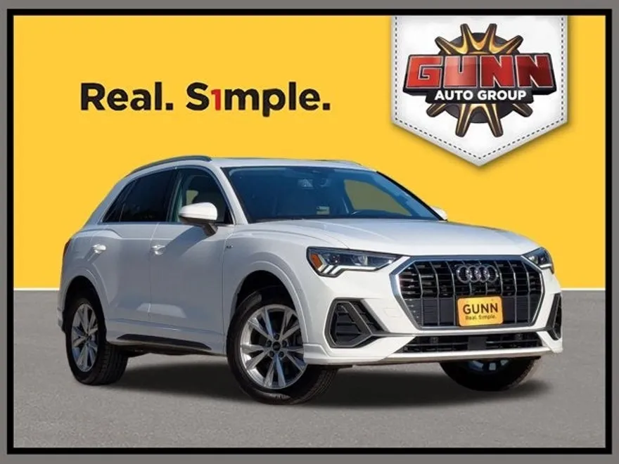 2024 Audi Q3 S line Premium photo 1