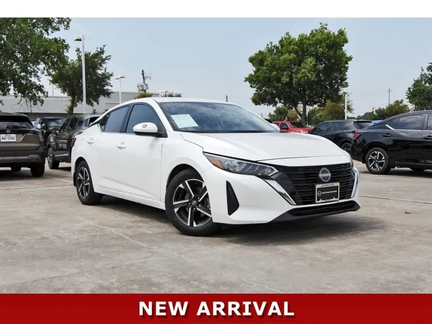 2024 Nissan Sentra SV photo 1