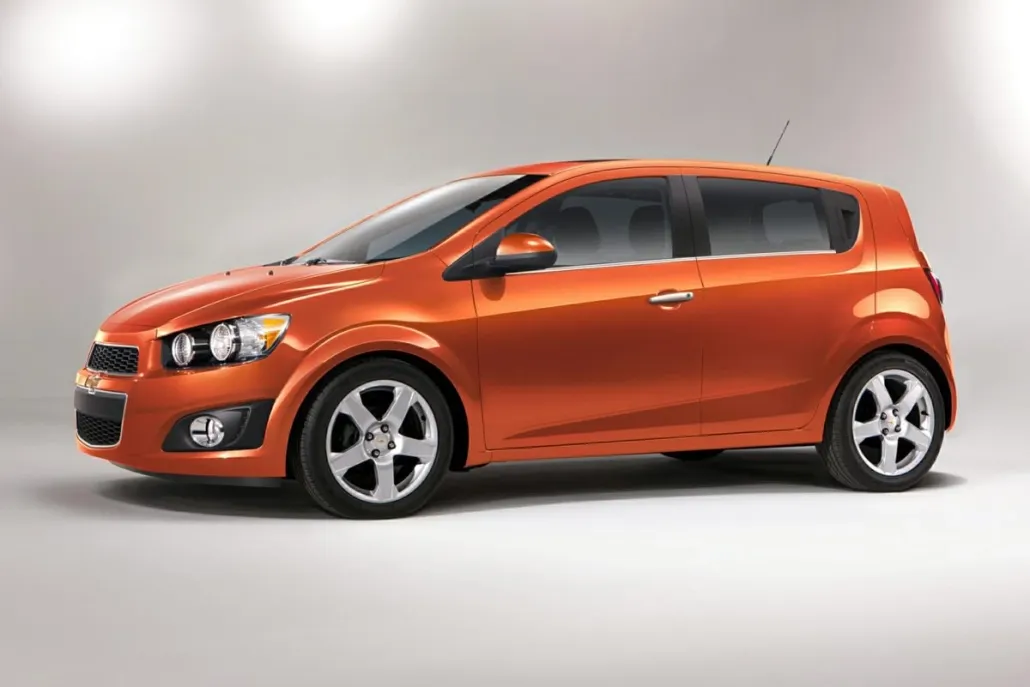 2015 Chevrolet Sonic LT photo 1