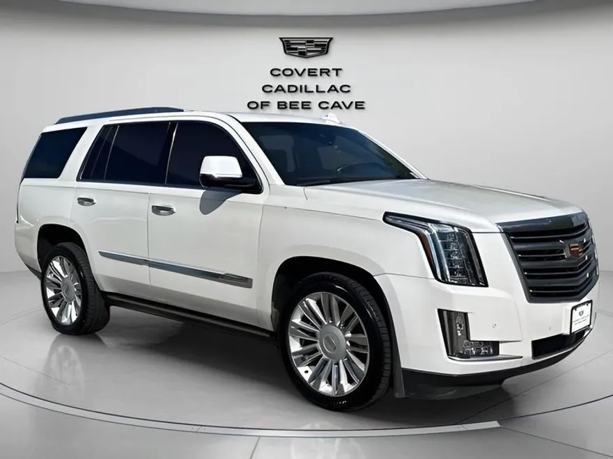 2016 Cadillac Escalade Platinum photo 1