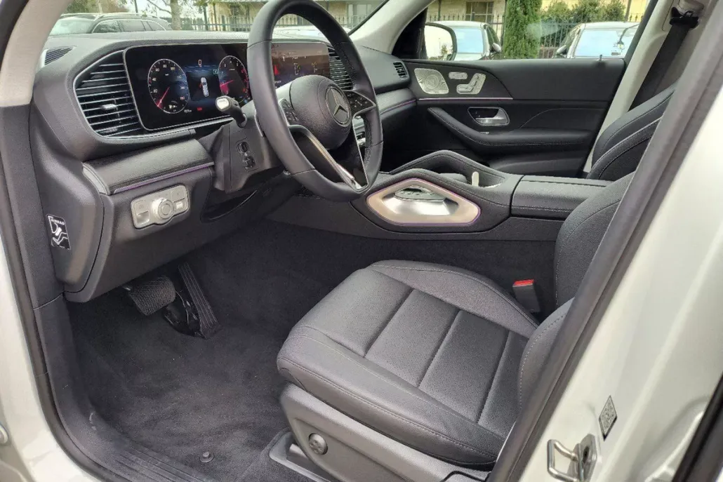 2025 Mercedes Benz GLE 350 4MATIC photo 1