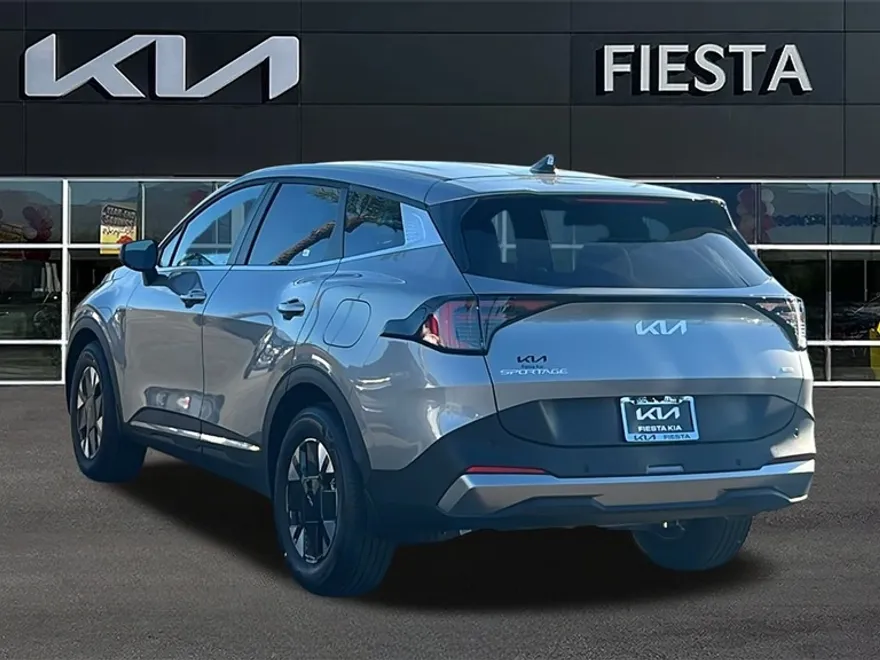 2026 Kia Sportage Hybrid LX photo 1