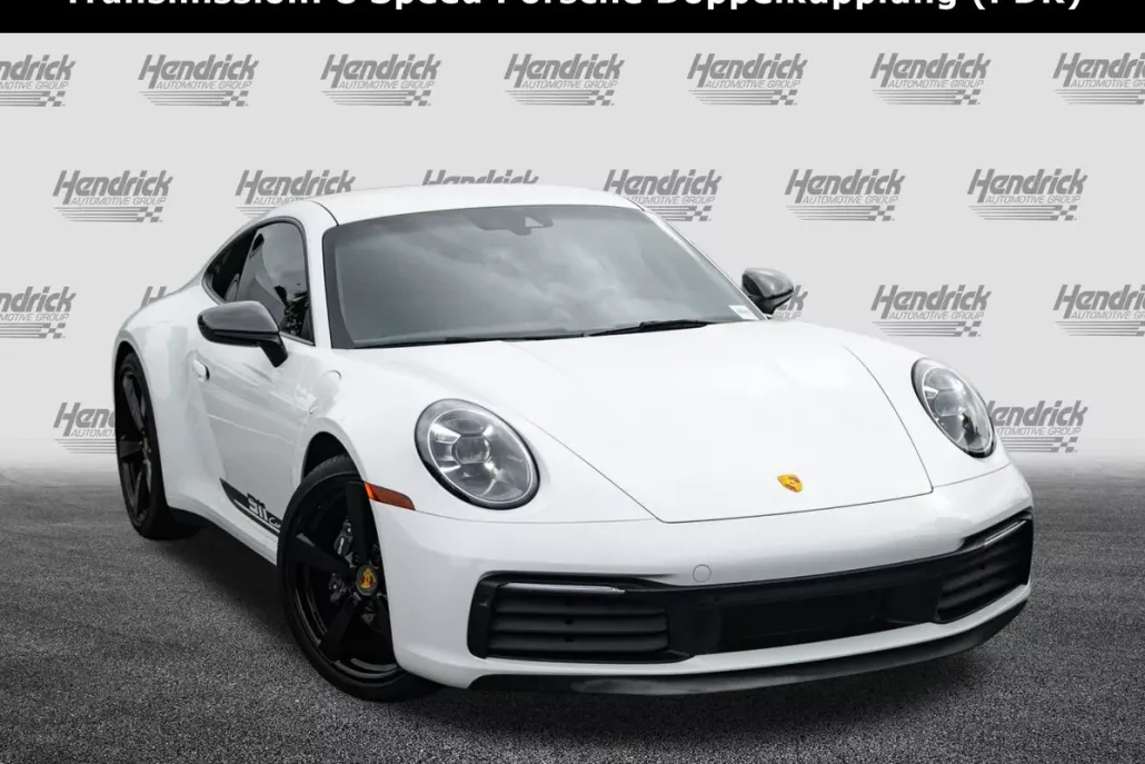 2023 Porsche 911 T photo 1