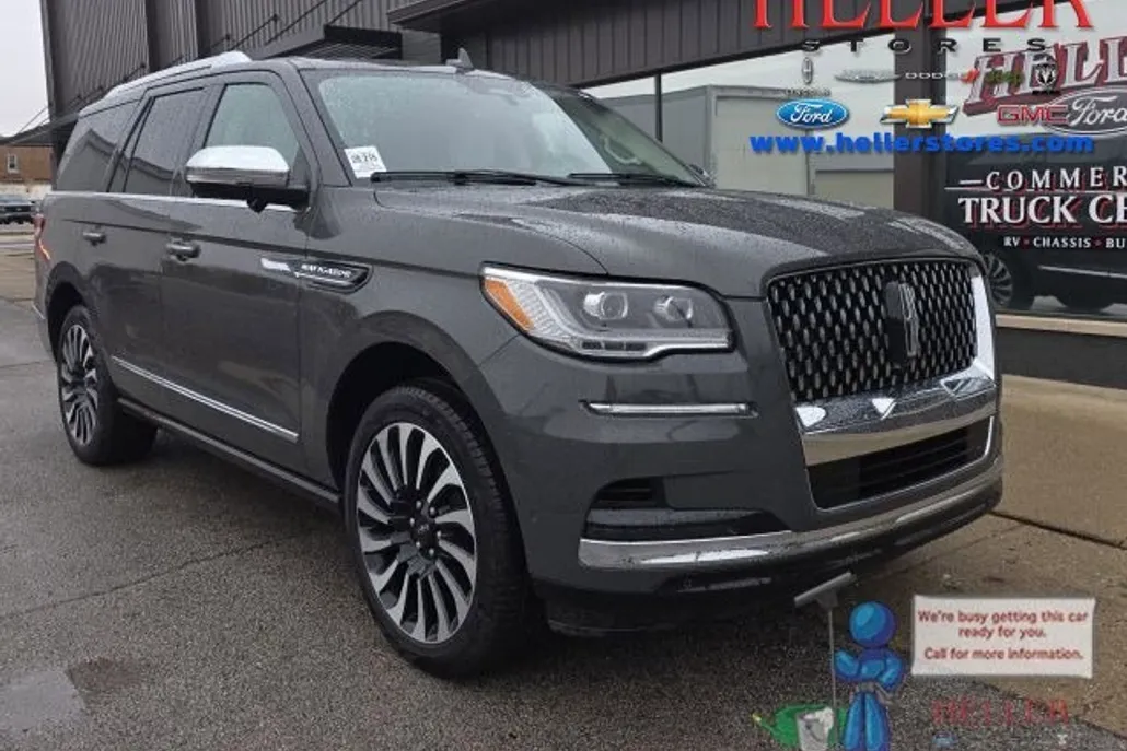 2024 Lincoln Navigator Black Label photo 1