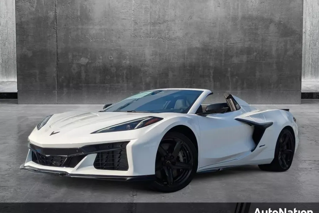 2025 Chevrolet Corvette E-Ray 2LZ photo 1