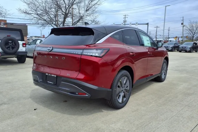 2025 Nissan Murano SL photo 1