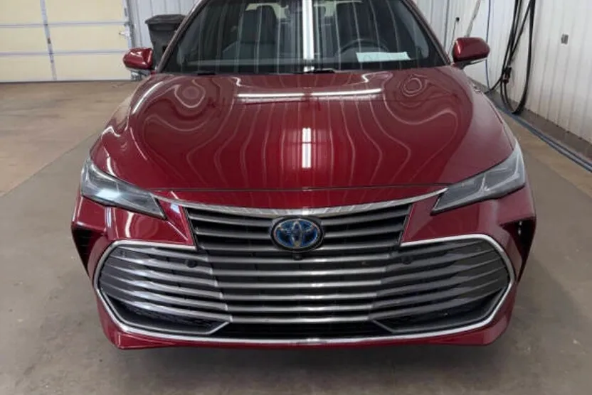 2019 Toyota Avalon Hybrid XLE XSE Limited photo 1