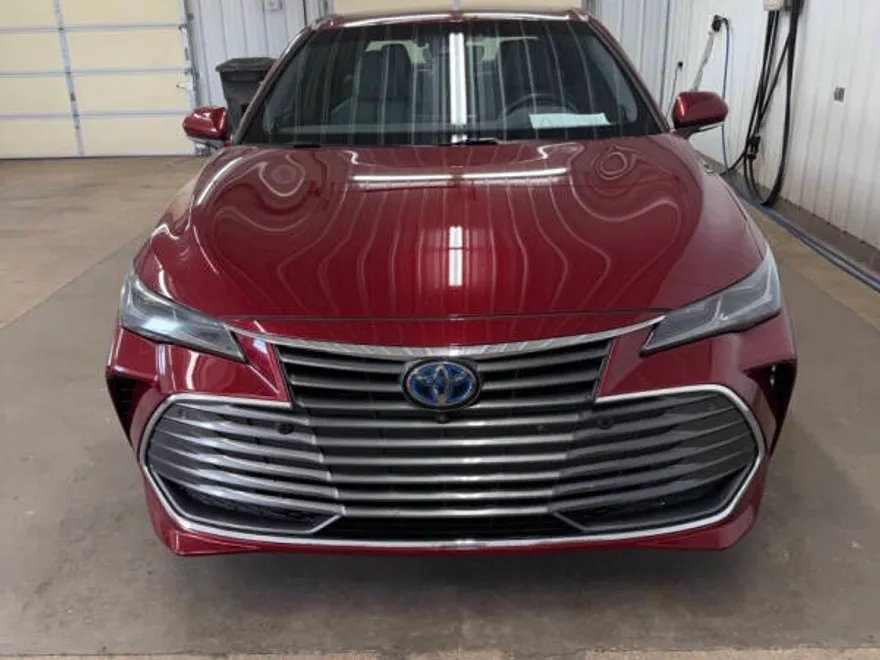 2019 Toyota Avalon Hybrid XLE XSE Limited photo 1
